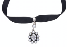 Load image into Gallery viewer, Rococo Lariat with Freshwater Pearl Pendant